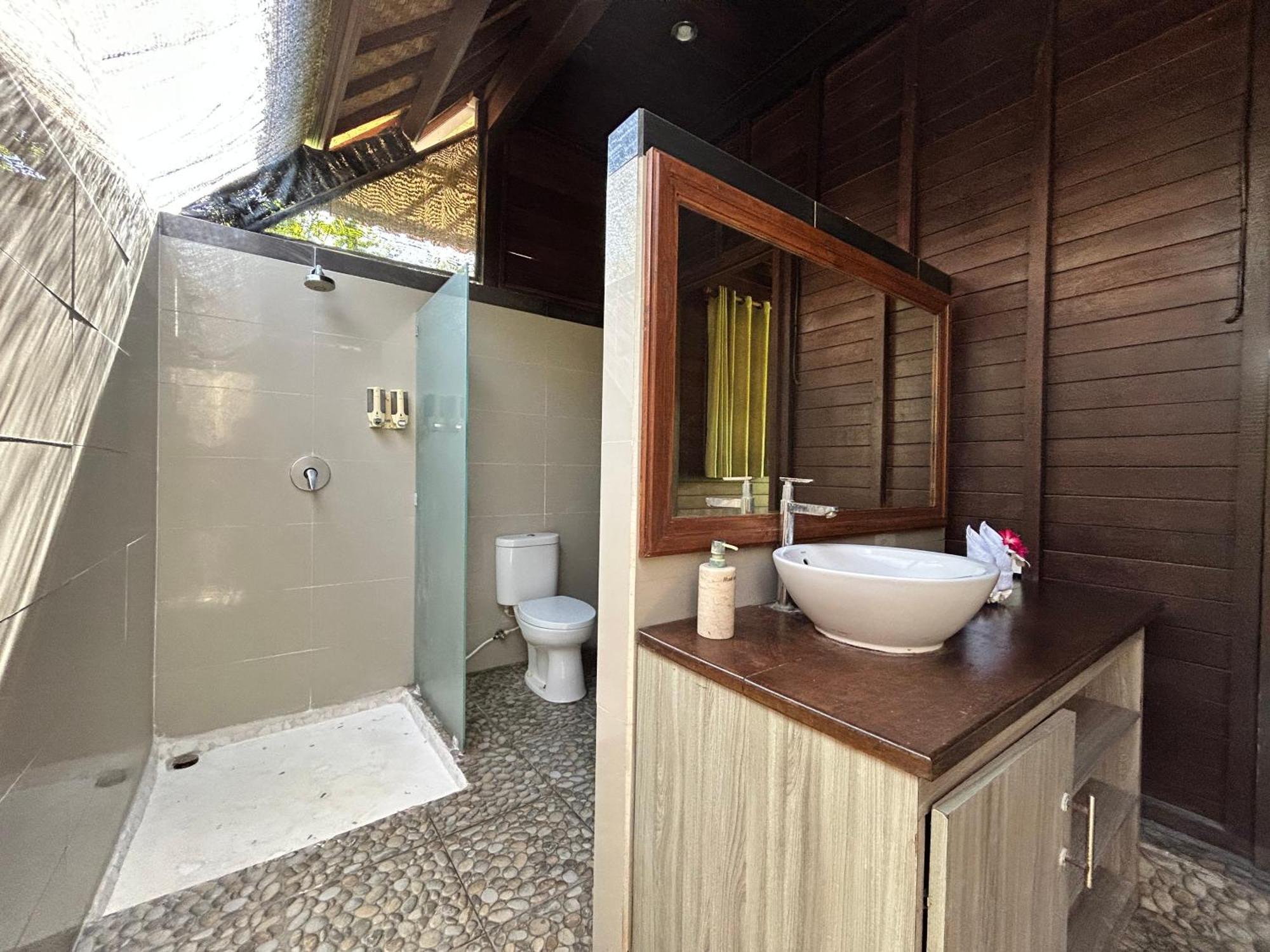 Island Cabanas Formerly Taman Sari Villa レンボンガン島 エクステリア 写真